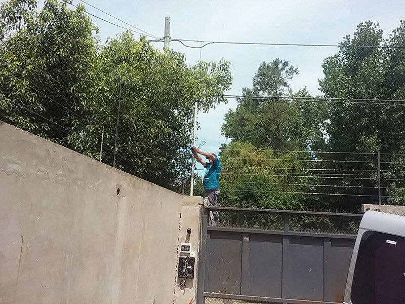 Instalación de cerco eléctrico E17